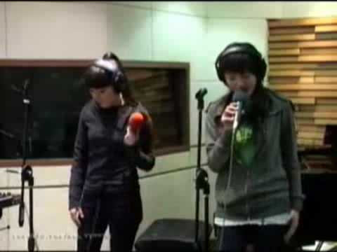 다비치 Listen 초작살 라이브.flv