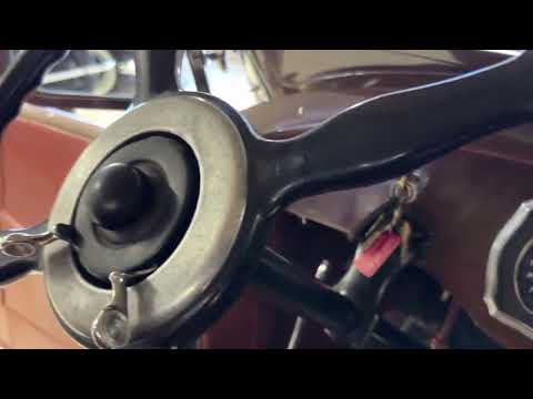 video 1928 Packard Custom Eight Model 443 Runabout