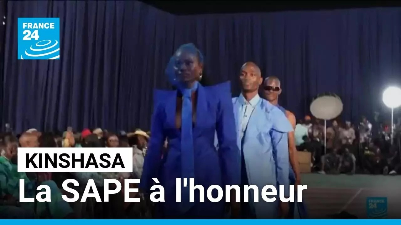 Kinshasa : la SAPE à l'honneur lors de la 6e édition de la DRC Fashion Week • FRANCE 24