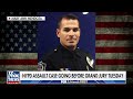 Illegal immigrants accused of attacking NYPD officers to face charges  - 05:10 min - News - Video