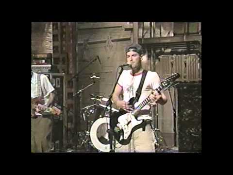 Beastie Boys HD : Sabotage ( David Letterman ) - 1994