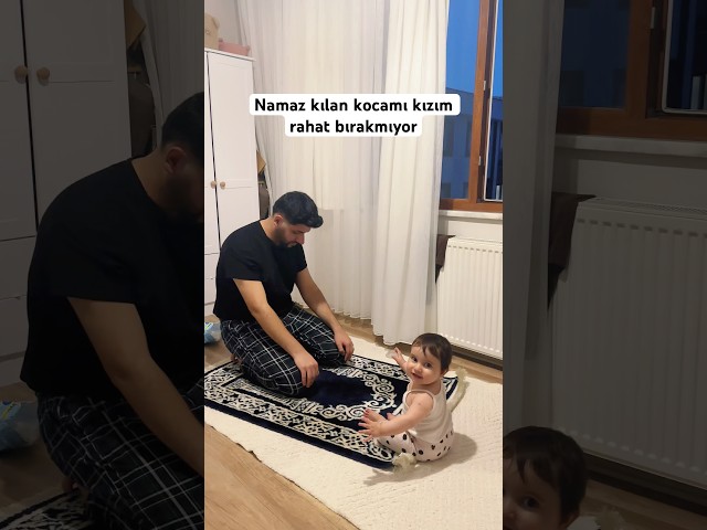 Ya kızım namaz kılarken yapılır mı 😂