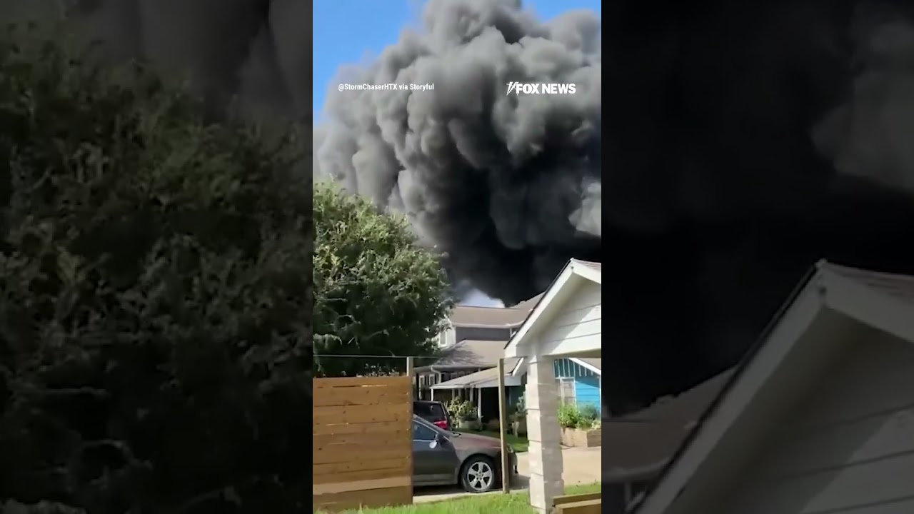 Thick smoke rises over Houston after MASSIVE recycling facility FIRE #foxnews #news #us #fox