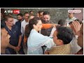 Supriya के आपत्तिजनक कमेंट पर Kangana के पलटवार से राजनीति में मची खलबली, बर्खास्तगी की मांग की  - 05:02 min - News - Video