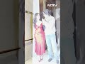 Tamannaah और Vijay Varma एक साथ Manish Malhotra के घर के बाहर आए नजर  - 00:47 min - News - Video