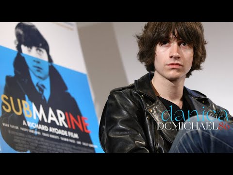 ALEX TURNER ― SUBMARiNE (EP)