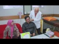 Dos mujeres en la consulta médica.