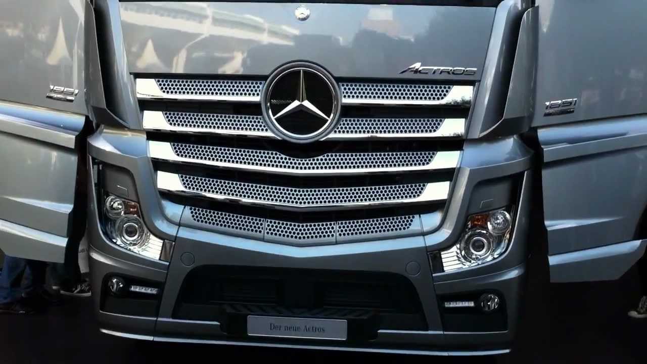 Youtube mercedes benz trucks