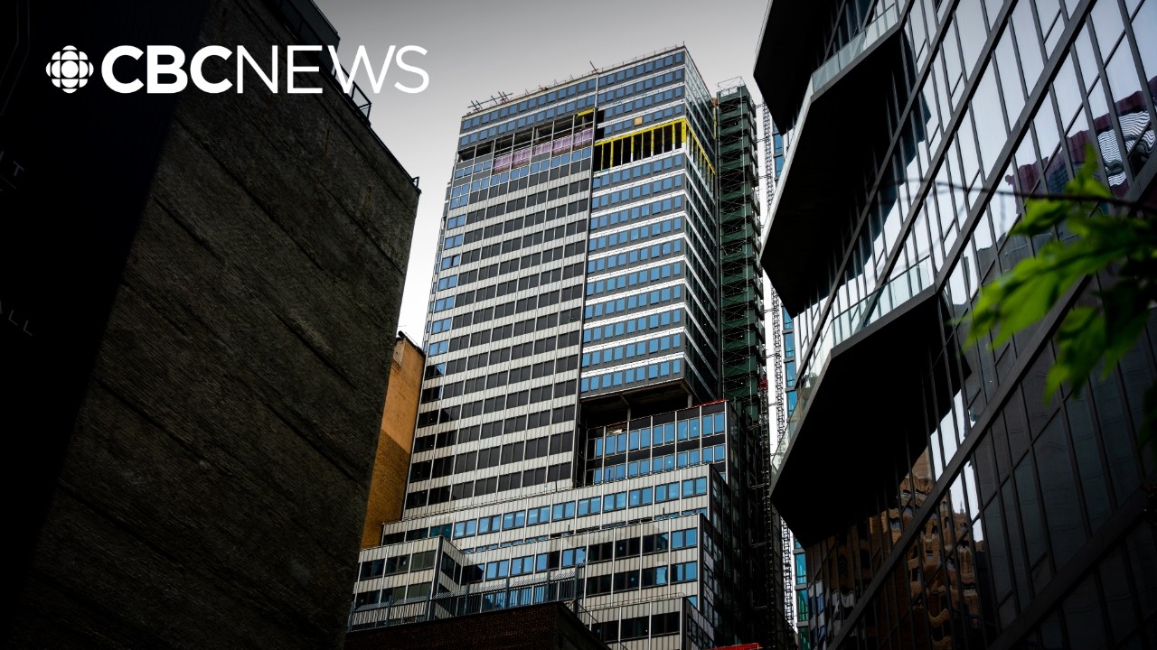 New York highrise at risk of collapse, residents evacuate from area