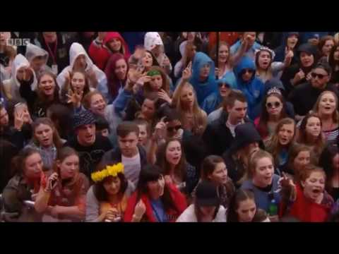 Catfish and the Bottlemen performing Cocoon @ Glastonbury 2016