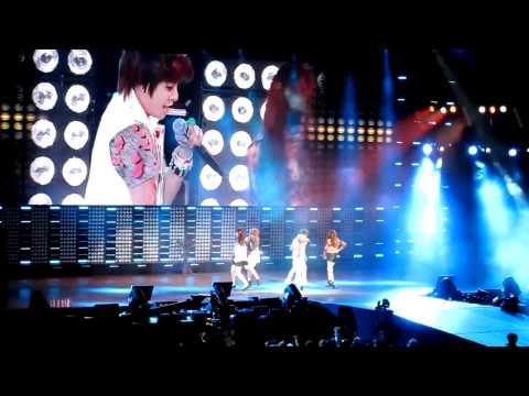 fx - chu at SMTown New York