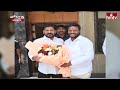 కరీంనగర్ కాంగ్రెస్ ఎంపీ టికెట్ పై సస్పెన్స్...కారణమిదే  | Karimnagar Congress MP Ticket | hmtv  - 02:13 min - News - Video