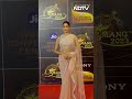 Janhvi Kapoor का Umang 2023 में अलग अंदाज, पारंपरिक लुक में आईं नजर  - 00:44 min - News - Video