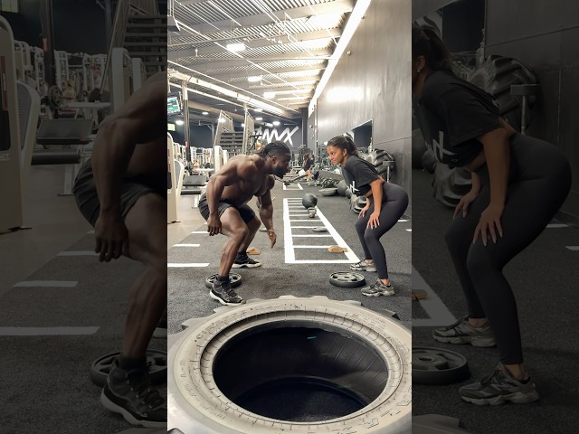 Bodybuilder vs Beauty Influencer @onyxfitnessli who wins? @byzareefa