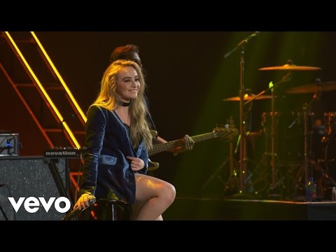 Can’t Blame a Girl (Live on the Honda Stage at the iHeartRadio Theater LA)