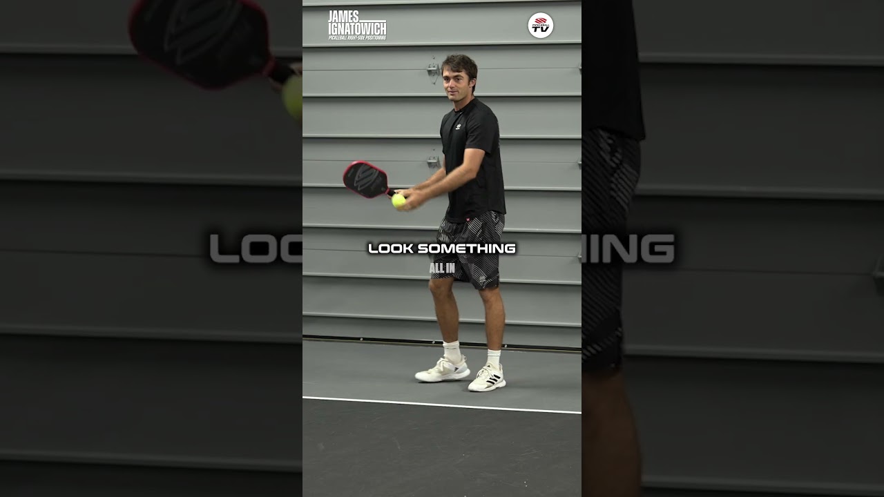@JamesIgnatowich will teach you the 3rd shot lob shot with your forehand from the right side 🍿