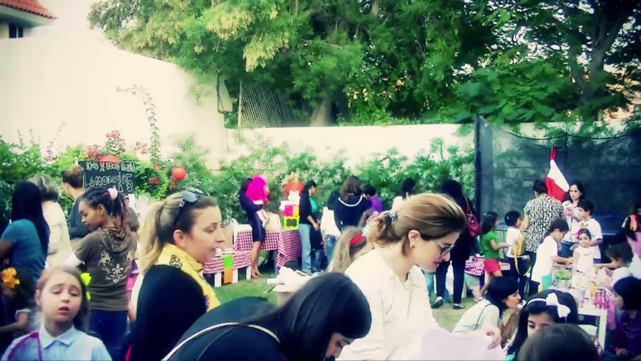 Craft Studio - Kids Christmas Market - YouTube