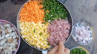 Hôm nay ăn cháo thập cẩm.