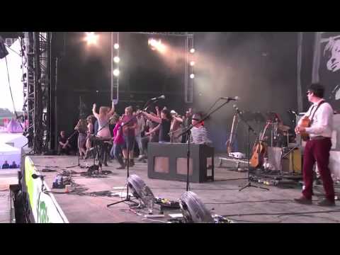 Belle & Sebastion - Boy With The Arab Strap (Glastonbury 2015)