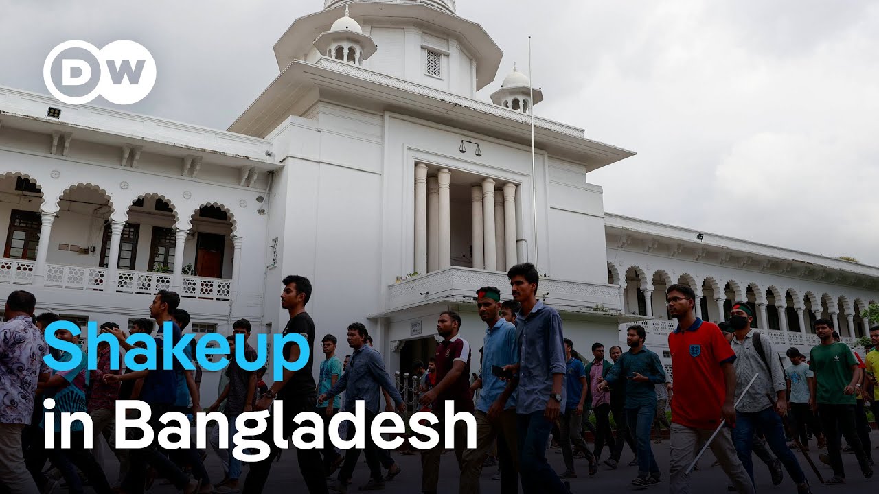 Bangladeshi officials quit as students step up pressure | DW News