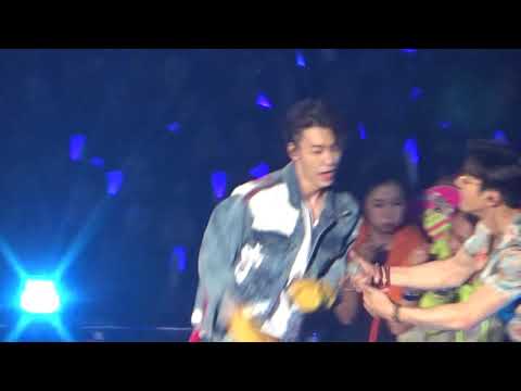 171216 Super Show 7 Seoul - On and On + Super Duper (Donghae focus)