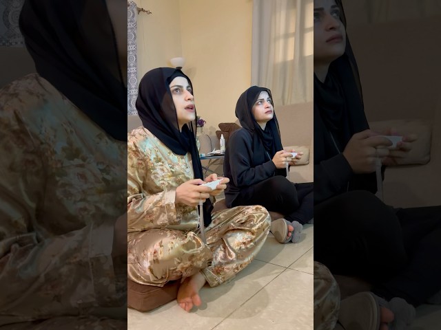 بابا واختي الغبية 😁😁 ام سيف ونانو