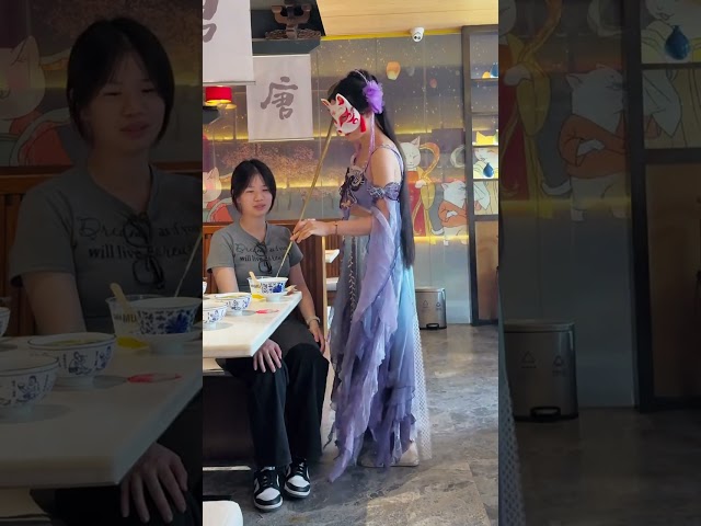 चीन के सर्वश्रेष्ठ कर्मचारी | 小姐姐干嘛呀啊#猫猫小可爱#汉服#二次元