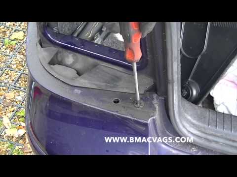 VW Golf IV - Rear Bumper Removal