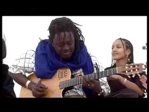 Habib Koité - Takamba (from cd Baro 2001 - cj008)