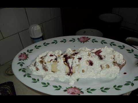 Banana Split (easy homemade)