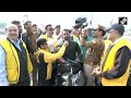 UP Polices Unique Campaign For Road Safety  - 01:43 min - News - Video