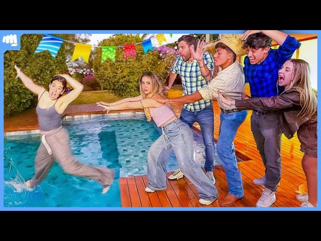 A NOVATA JOGOU A JULIA NA PISCINA!!