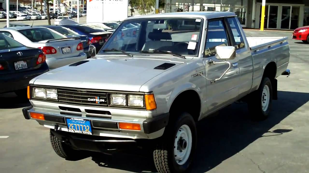 1982 Nissan 4x4 truck #9