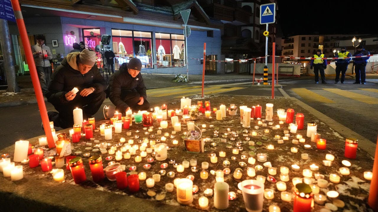 Le témoignage bouleversant d'un rescapé de l'incendie en Suisse : "On marchait sur des cadavres"