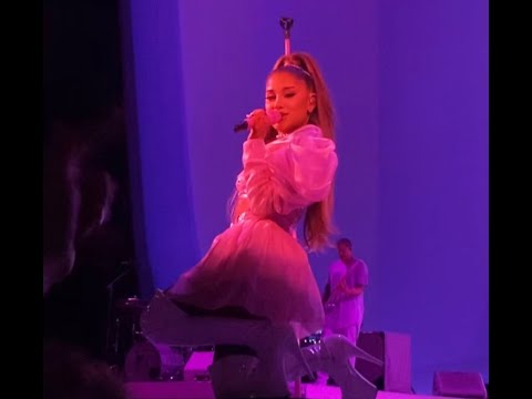 Ariana Grande- Successful Live HD (Sweetener tour columbia) front row