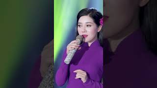 mỗi chiều chiều biển tím mênh mông... #bolero #bolerohay #nhactrutinh