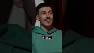 ЧТО ФОТКАЕТ ЗОЯ В МУЗЕЕ? #шпам