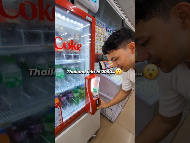 Thailand lebt in 2050 😳 – und ich finde sowas mitten in der Pampa in Khao Yai?! 😂🇹🇭 #slushiemaker