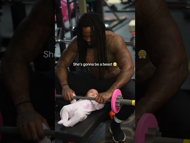 Getting reps in early 😂 (via @boomlumbuss/TT)
