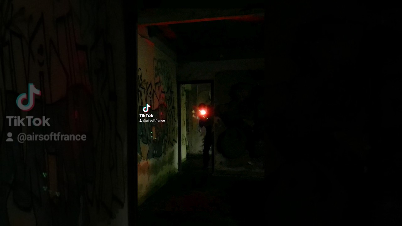 AIRSOFT FRANCE 🇫🇷 : Lampe + Traceur en CQB = 🤯