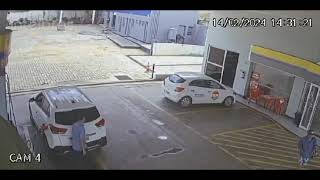 Criminoso é preso pela PRF furtando celulares num posto de combustível, na BR-116, Barra do Ribeiro
