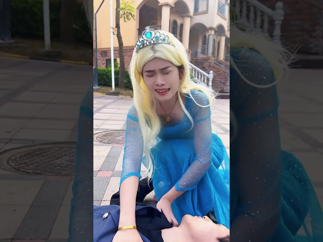艾莎认错已经离他而去的王子
