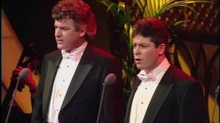 The Irish Tenors- Only Our Rivers Run Free (LIVE)