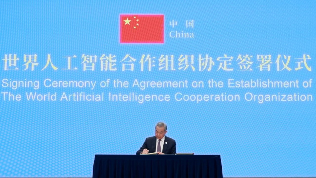 29 pays signent l'accord sur la création de l'Organisation mondiale de coopération en matière d'IA