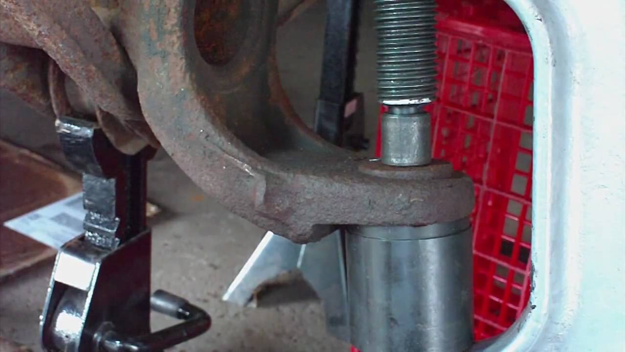 How to check ball joints on a jeep cherokee #1