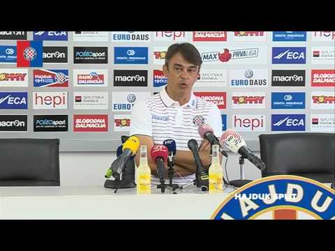 Burić before match with Dinamo (Z)