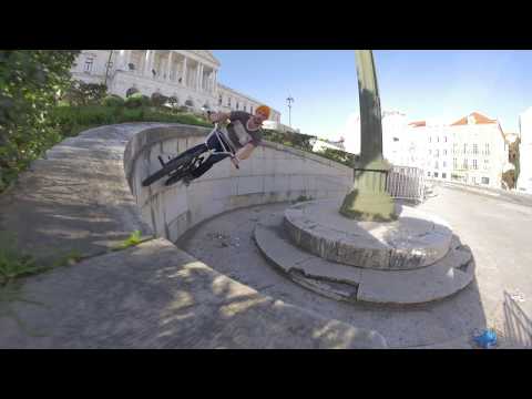KEVIN KALKOFF | ESTHÉTIQUE