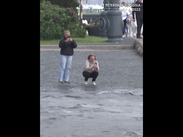 St. Petersburg faces threat of record flood as Europe suffers from heatwave