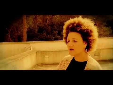 קרולינה - טסת לחלל (קליפ רשמ…