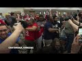 Volkswagen workers in Tennessee cheer after vote to join the UAW union  - 01:01 min - News - Video